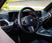 BMW X7 M60i V8 4.4i, Osvetlená predná maska, Executive drive pro, msport package pro