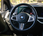 BMW X7 M60i V8 4.4i, Osvetlená predná maska, Executive drive pro, msport package pro