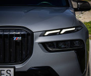 BMW X7 M60i V8 4.4i, Osvetlená predná maska, Executive drive pro, msport package pro