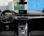Audi A4 Avant 40 2.0 TDI S line S tronic