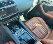 Jaguar F-Pace 2.0 I4 300k Prestige AWD A/T