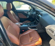 Jaguar F-Pace 2.0 I4 300k Prestige AWD A/T