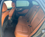 Jaguar F-Pace 2.0 I4 300k Prestige AWD A/T
