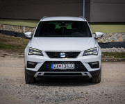 Seat Ateca 2.0 TDI 4drive DSG Xcellence, Webasto, 360°kamera, kessy, tažné, FULL LED
