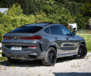 BMW X6 M M50i 1. Majiteľ, Slovenské, Grátis servis, Night vision, Bowers & Wilkins, Masáž