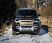 Land Rover Defender 110 P400, nelakované, el. ťažné, nejazdené v teréne, DPH