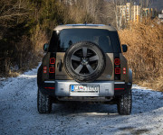 Land Rover Defender 110 P400, nelakované, el. ťažné, nejazdené v teréne, DPH