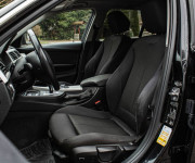 BMW Rad 3 Touring 320d A/T