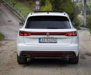 Volkswagen Touareg 3.0 TDI V6 286k R-Line, IQ Light, Pano, Ťažné, Vzduch, Soft-close, DPH