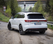 Volkswagen Touareg 3.0 TDI V6 286k R-Line, IQ Light, Pano, Ťažné, Vzduch, Soft-close, DPH