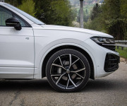 Volkswagen Touareg 3.0 TDI V6 286k R-Line, IQ Light, Pano, Ťažné, Vzduch, Soft-close, DPH