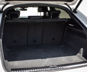 Audi Q8 50 TDI Sline, Pano, Webasto, Soft-close, R22, odpočet, posúvne zadné sedadlá
