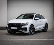 Audi Q8 50 TDI Sline, Pano, Webasto, Soft-close, R22, odpočet, posúvne zadné sedadlá