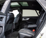 Audi Q8 50 TDI Sline, Pano, Webasto, Soft-close, R22, odpočet, posúvne zadné sedadlá