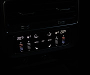 Audi Q8 50 TDI Sline, Pano, Webasto, Soft-close, R22, odpočet, posúvne zadné sedadlá