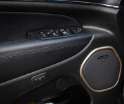 Jeep Grand Cherokee 3.0 CRD V6 Summit, Slovenské, ťažné, zadné LCD, DPH
