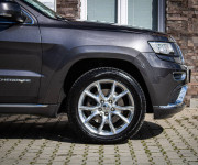 Jeep Grand Cherokee 3.0 CRD V6 Summit, Slovenské, ťažné, zadné LCD, DPH