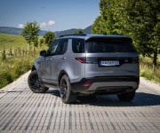 Land Rover Discovery 300 I6 D300 R-Dynamic HSE, 7 miestne, pano, webasto, plná výbava, ŤZ, DPH