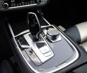 BMW Rad 7 740Li xDrive A/T