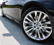 BMW Rad 7 740Li xDrive A/T