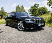 BMW Rad 7 740Li xDrive A/T