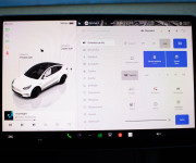 Tesla Model Y Long Range Dual Motor 82 kWh batéria, 1. majiteľ, tepelné čerpadlo, biely int.