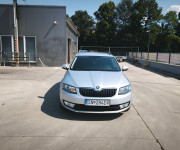 Škoda Octavia Combi Greenline.