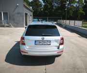 Škoda Octavia Combi Greenline.
