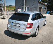 Škoda Octavia Combi Greenline.
