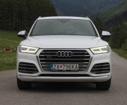 Audi SQ5 260kW, A8