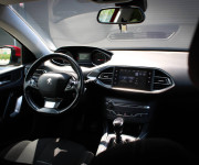 Peugeot 308 1,2i 81kW PureTech/Navi Vymenené rozvody / servisná knižka