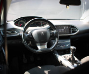 Peugeot 308 1,2i 81kW PureTech/Navi Vymenené rozvody / servisná knižka