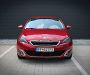 Peugeot 308 1,2i 81kW PureTech/Navi Vymenené rozvody / servisná knižka