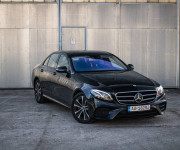 Mercedes-Benz E trieda Sedan 220d 4Matic 9G tronic AMG, HUD, Distronic plus, lane asist, Multib