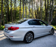 BMW Rad 5 530d xDrive A/T