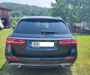 Mercedes-Benz E trieda Kombi 300 T d Avantgarde 4Matic 7-miestne