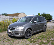 Volkswagen Touran 1.9 TDI DPF Conceptline DSG7