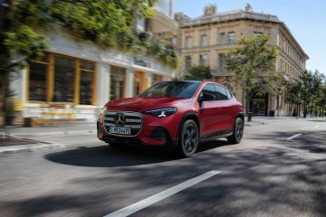 Obrázok galérie Mercedes GLA zjednocuje tvary elektrického a spaľovacieho modelu #1