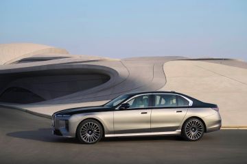 Obrázok galérie BMW ukázalo, že budúcnosť sedanov má rad 7 pevne v rukách aj s faceliftom #1