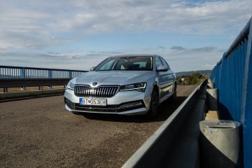 Obrázok galérie Jazdená Škoda Superb 2.0 TSI 4x4 L&K: Benzínu sa netreba báť(Spoľahlivosť a čo kontrolovať pri kúpe) #13