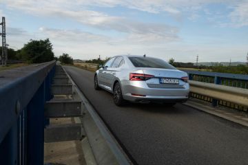 Obrázok galérie Jazdená Škoda Superb 2.0 TSI 4x4 L&K: Benzínu sa netreba báť(Spoľahlivosť a čo kontrolovať pri kúpe) #29