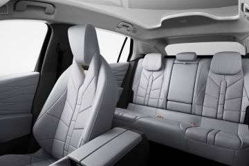 Obrázok galérie DS 7 do novej éry vstúpi ako N°7, ale hlavne s väčšou elektrifikáciou #12