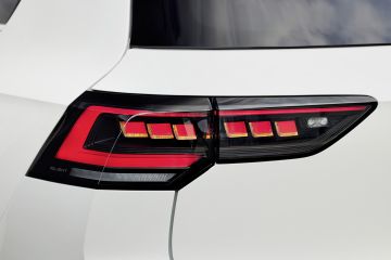 Obrázok galérie Volkswagen Golf s faceliftom zabúda na trojvalce a terénne alternatívy #12