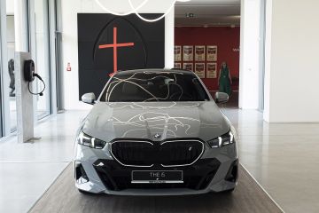 Obrázok galérie Videl som nové BMW radu 5, na vlastné oči je omnoho krajšie #22