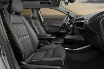 Obrázok galérie Mitsubishi Eclipse Cross BEV je rodinné SUV v elektrickom kabáte z Francúzska #12