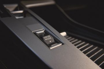 Obrázok galérie Peugeot sa pustil do vylepšenia 408, vyzerá lepšie a bude aj lepšie jazdiť #7