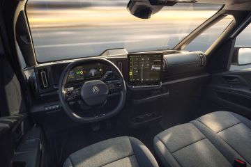 Obrázok galérie Renault mení Trafic od základu, zatiaľ bude len elektrický #5