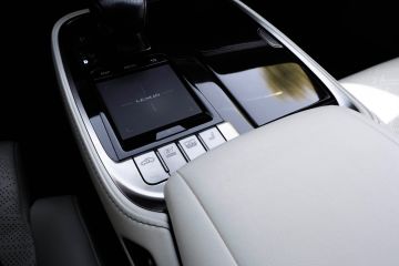 Obrázok galérie Jazdený Lexus LS500h: Oplatí sa kúpiť vlajkovú loď, ktorú väčšina ľudí prehliadla? (Spoľahlivosť a čo kontrolovať pri kúpe) #8
