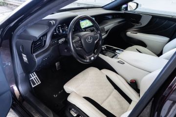 Obrázok galérie Jazdený Lexus LS500h: Oplatí sa kúpiť vlajkovú loď, ktorú väčšina ľudí prehliadla? (Spoľahlivosť a čo kontrolovať pri kúpe) #13