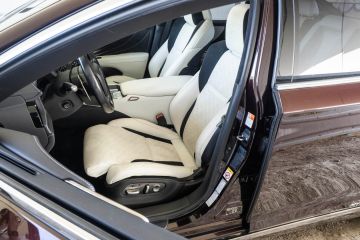 Obrázok galérie Jazdený Lexus LS500h: Oplatí sa kúpiť vlajkovú loď, ktorú väčšina ľudí prehliadla? (Spoľahlivosť a čo kontrolovať pri kúpe) #19